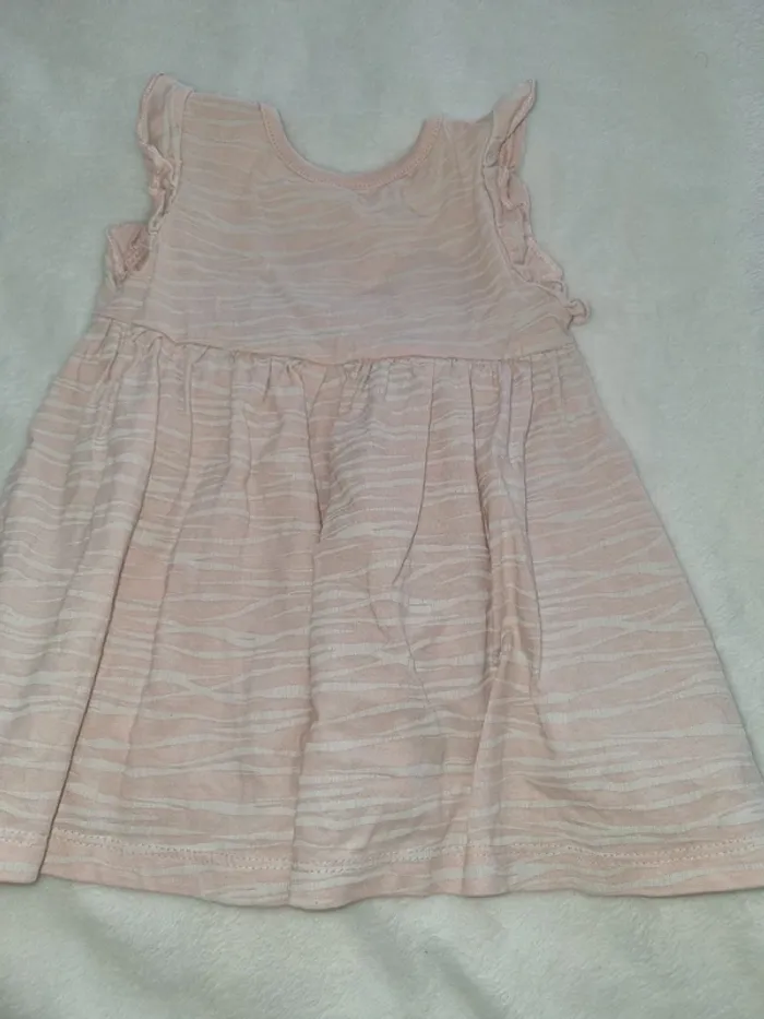 Robe taille 3 mois 62 cm - photo numéro 2