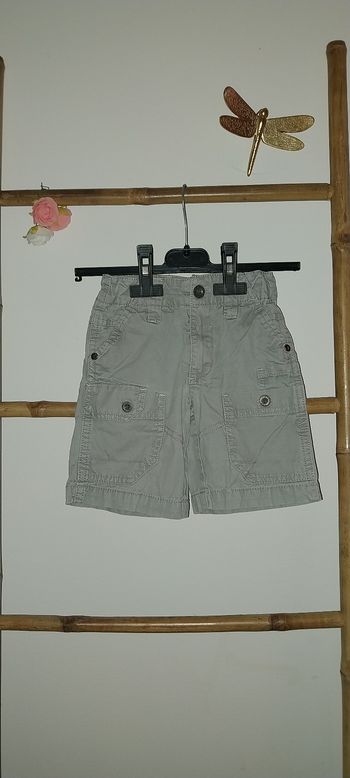 Short/ bermuda cargo  Okaidi Très bon état 2 ans