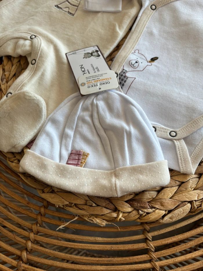 Ensemble, pyjama, body et bonnet taille naissance Sauthon - photo numéro 2
