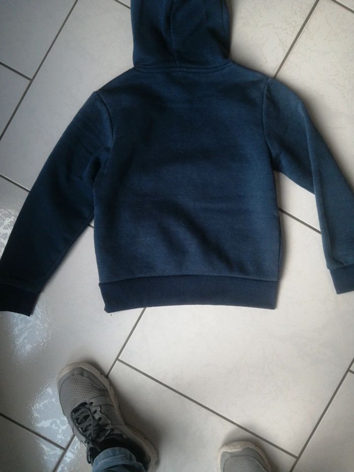 Sweat a capuche 134/140 - photo numéro 11