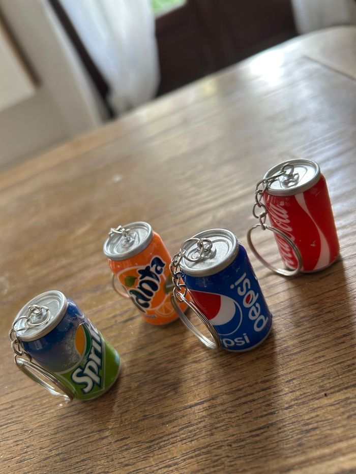 4 mini canettes neuve - photo numéro 2