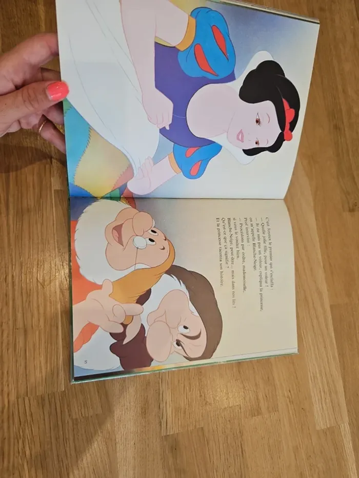 Livre disney 3 histoires - photo numéro 4