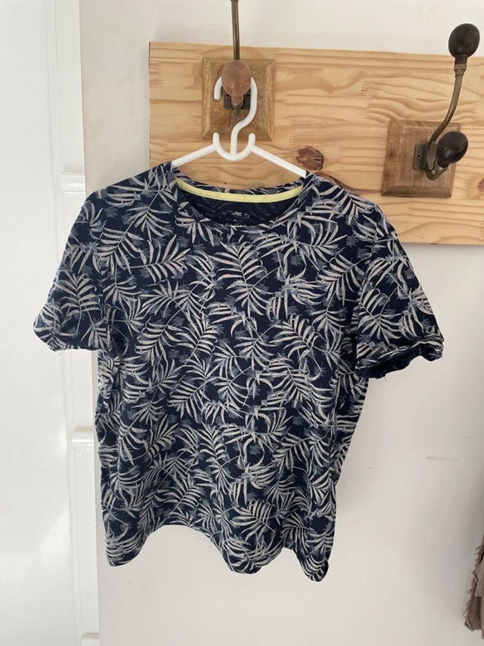 Très joli t-shirt homme taille M