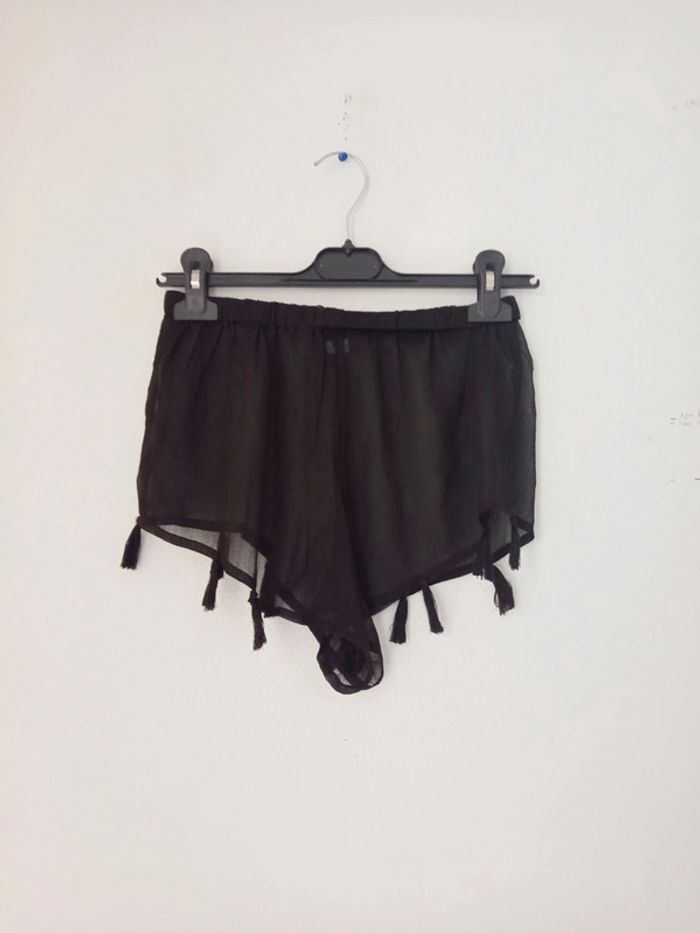 Short entièrement transparent femme - photo numéro 3