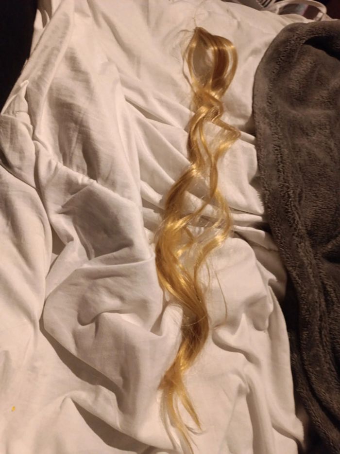 Extension mèche de cheveux blonde