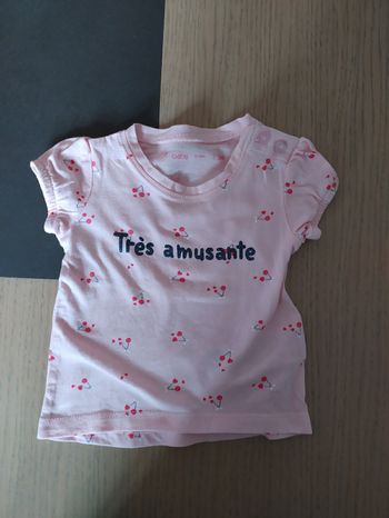 T-shirt cerise 🍒 3 mois