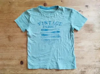 T-shirt manches courtes vert imprimé – Taille 8 ans – TBE