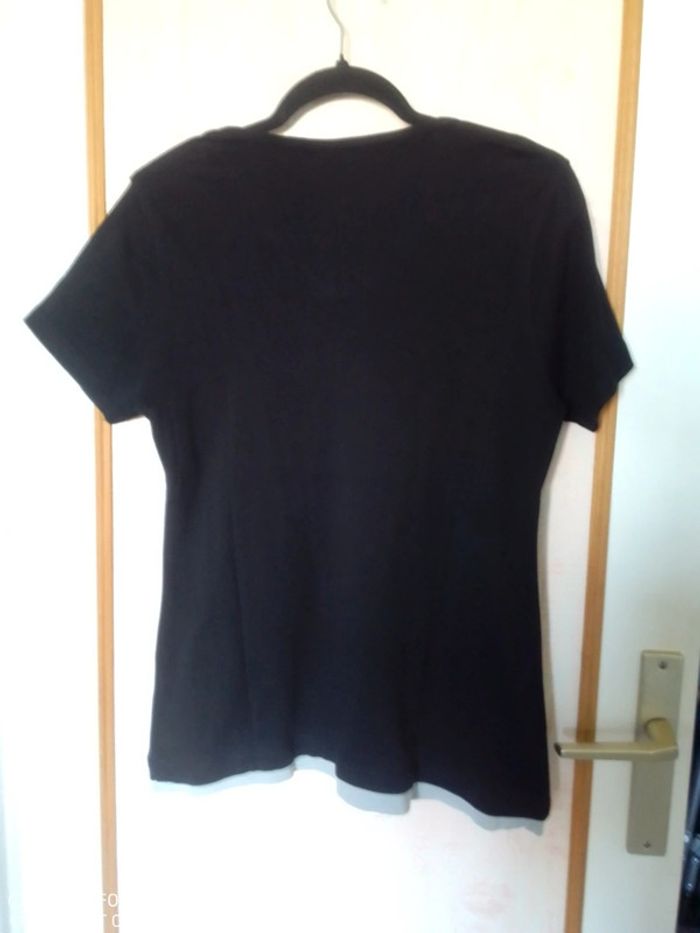 T shirt taille 40/42 - photo numéro 3
