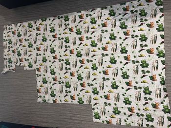 Chute tissu grenouille