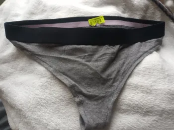 String taille m