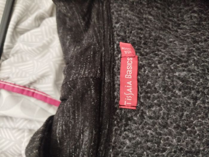 Veste à capuche zippée – Taille 10 ans - photo numéro 4