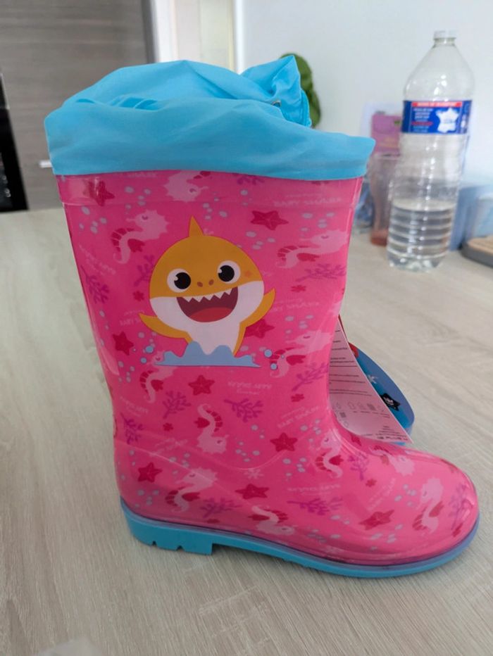 Bottes de pluie neuves - photo numéro 2