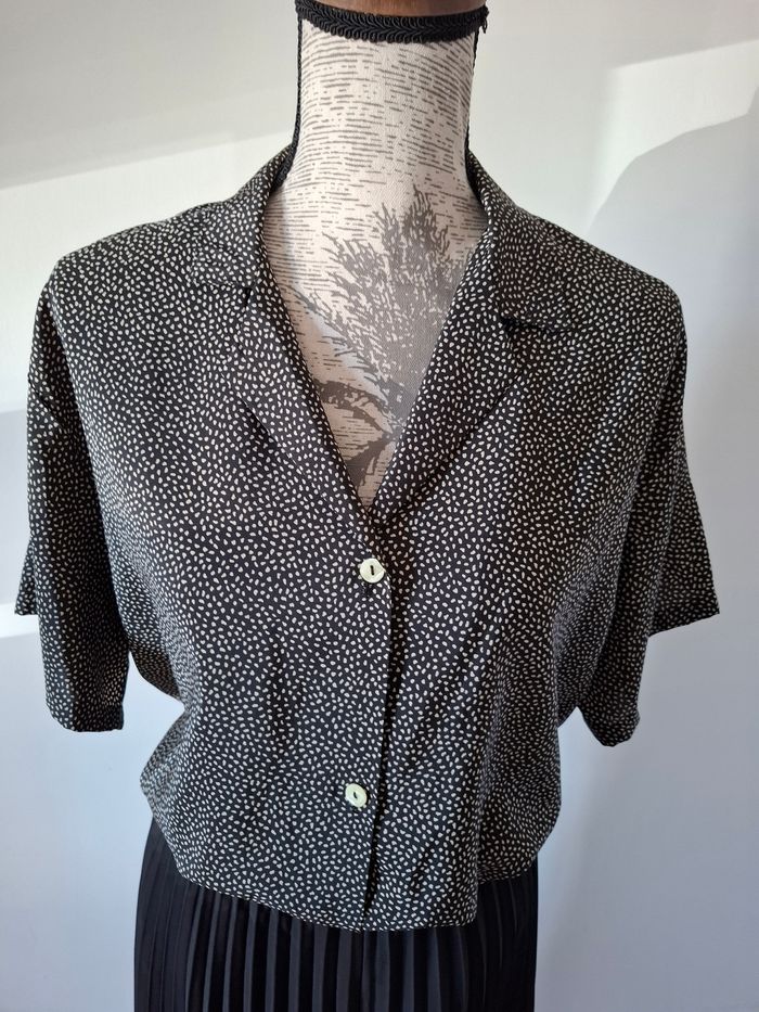 Chemise, chemisier à motifs noirs et blancs - photo numéro 4