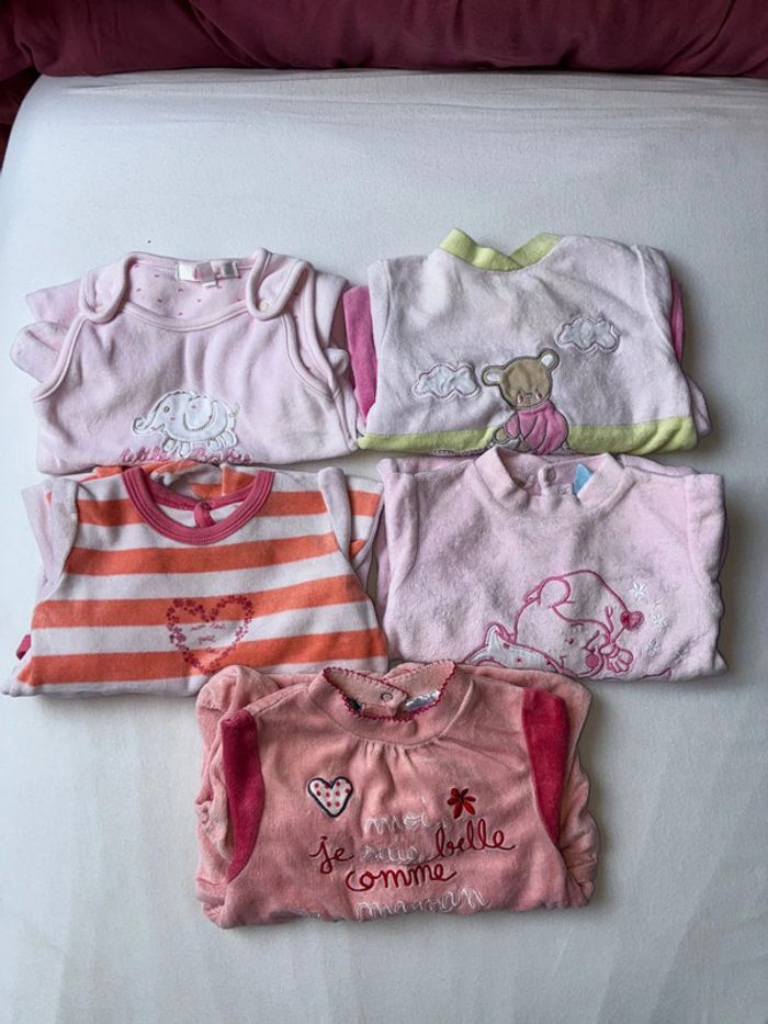 Lot 5 pyjamas