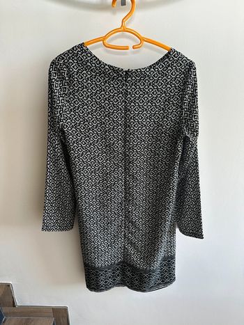 Robe manches trois quarts