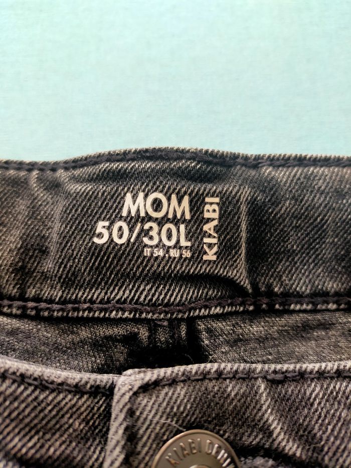 Jean mom noir Kiabi taille 50 - photo numéro 2
