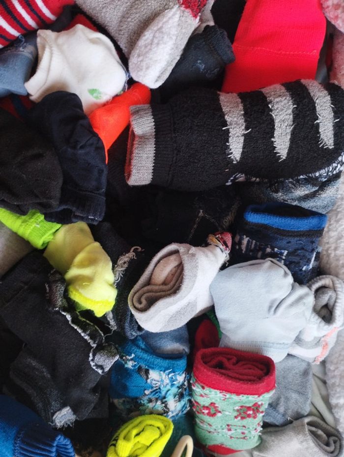 Gros lot de chaussettes - photo numéro 2