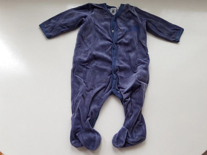 Grenouillère Petit Bateau bleu marine douce, 6mois 67cm.
