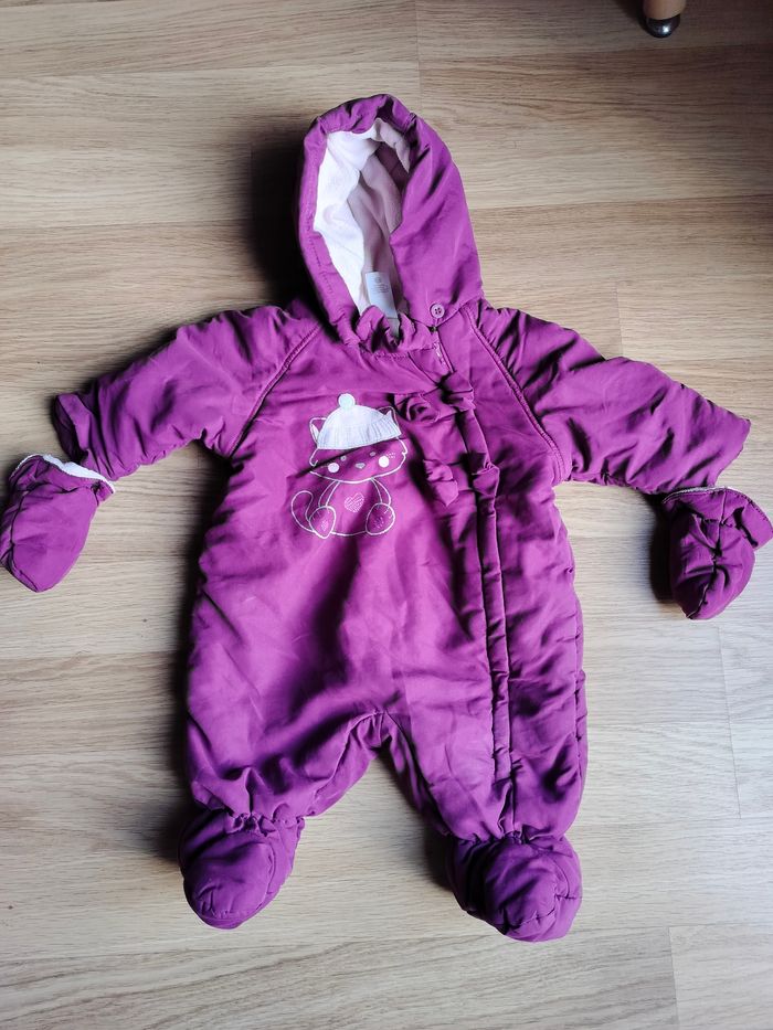 Vêtements Kindsgard 5 pièces 6 moi - photo numéro 4