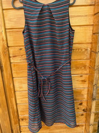 Robe tissaia ceintre