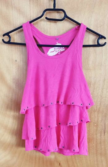 Adorable débardeur rose vif avec plusieurs pans fluides - Caprice de fille