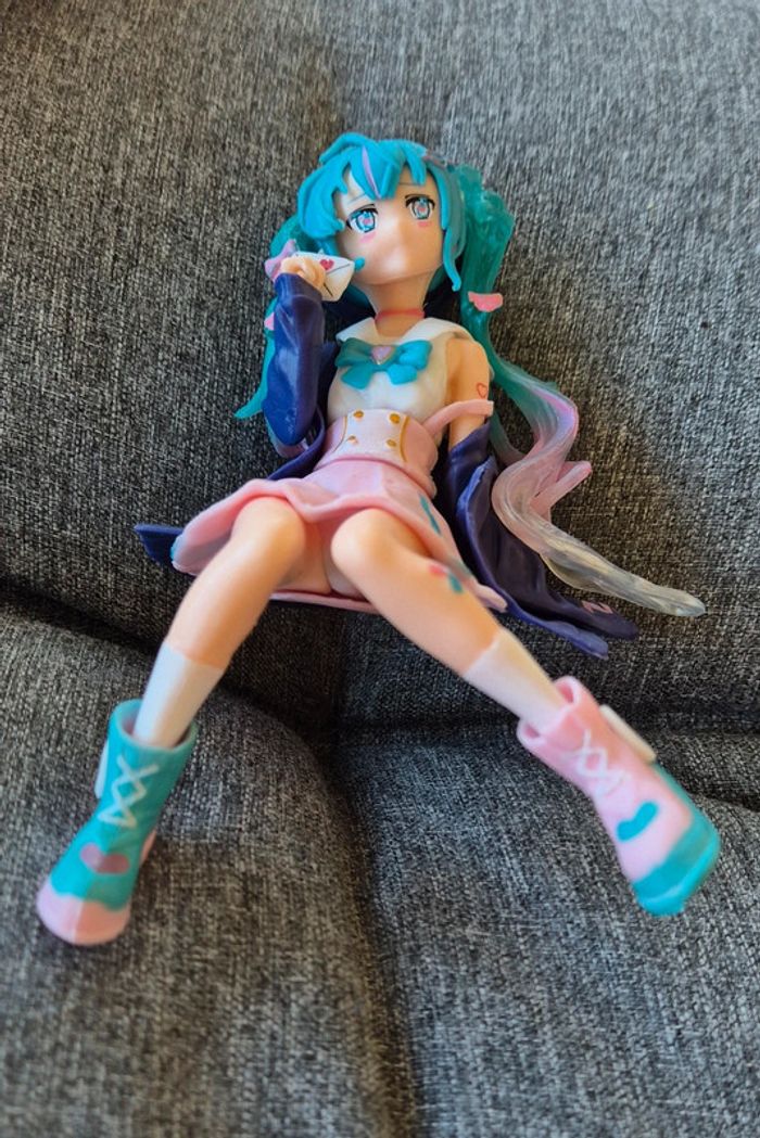 Figurine Rose Sakura Hatsune Miku - photo numéro 5
