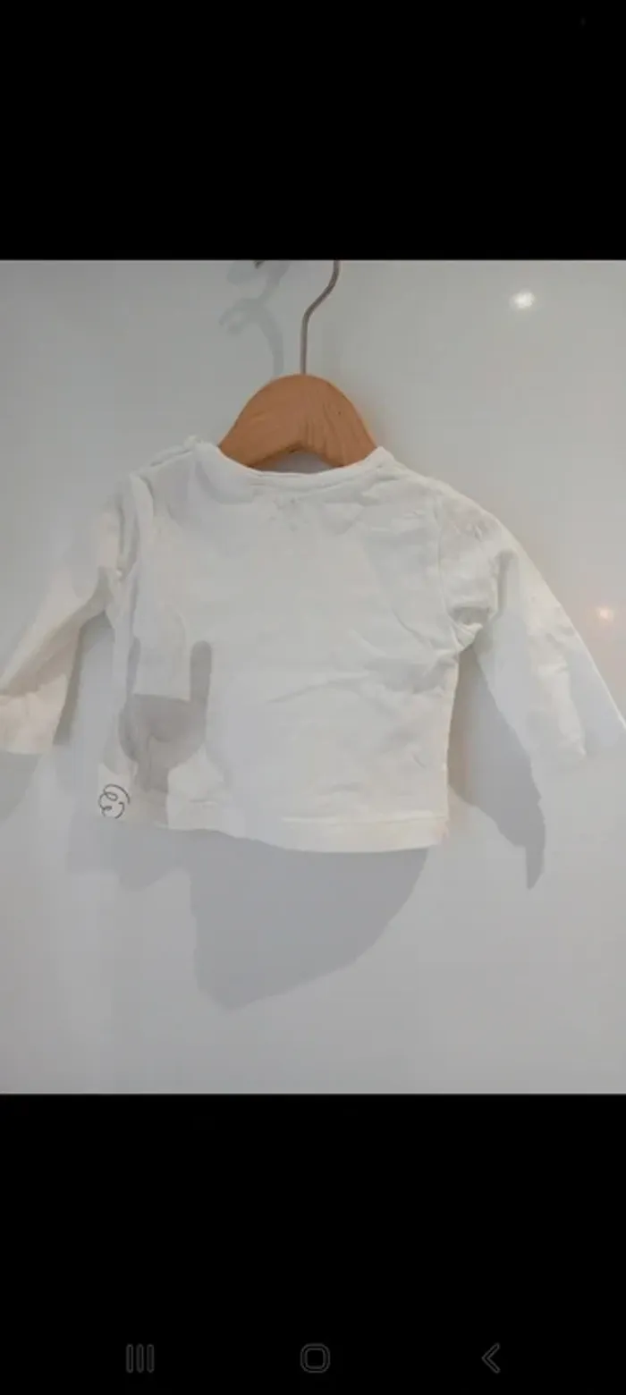 Lot de petits tee-shirts manches longues aux animaux et gilet léger à capuche en maille douce - photo numéro 9