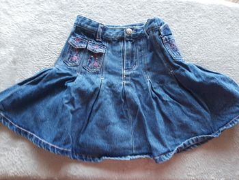 Jupe 5 ans neuve