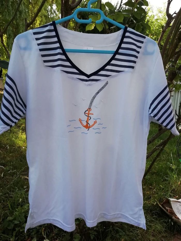 Tee shirt