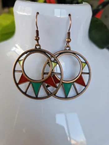 Boucles d'oreilles fantaisies couleur bronze multicolores