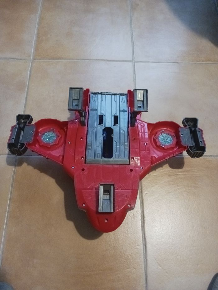 Avion Spiderman + personnage Spiderman + personnage Black Panther + moto Black Panther - photo numéro 4