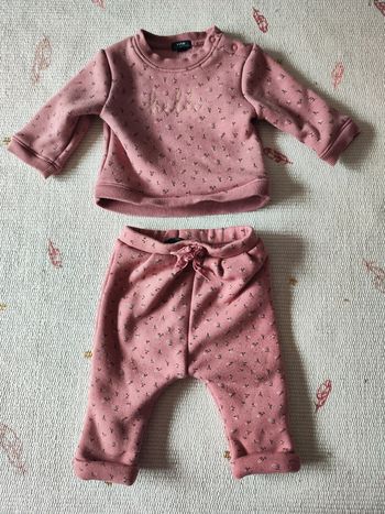 Ensemble détente rose motif fleuri