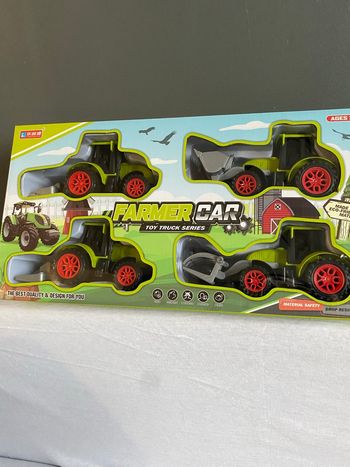 Coffret de 4 tracteurs