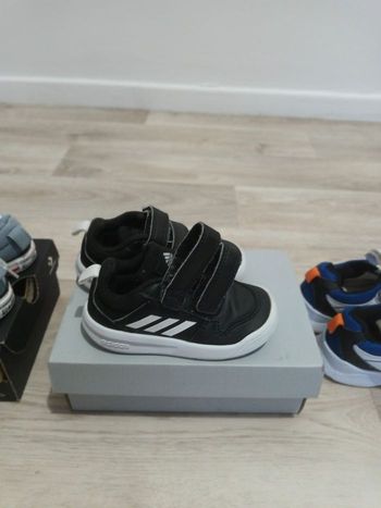 Lot chaussures 20-23