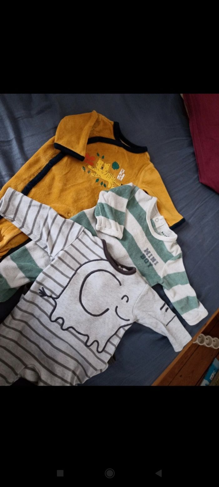 Lot pyjama 1 mois