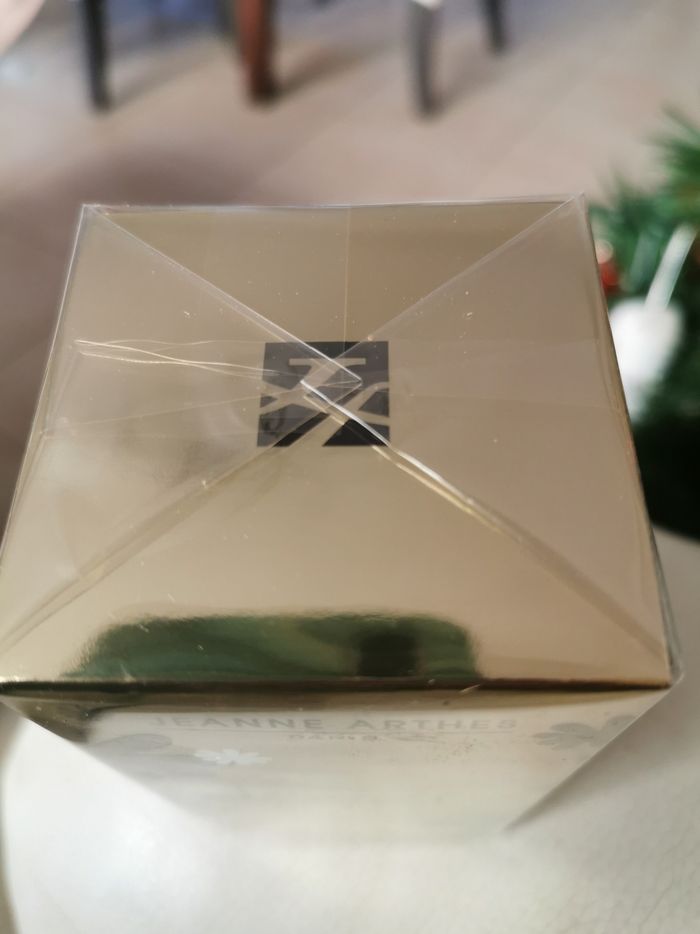 Eau de parfum Lover in Dark de Jeanne Arthes neuf - photo numéro 2