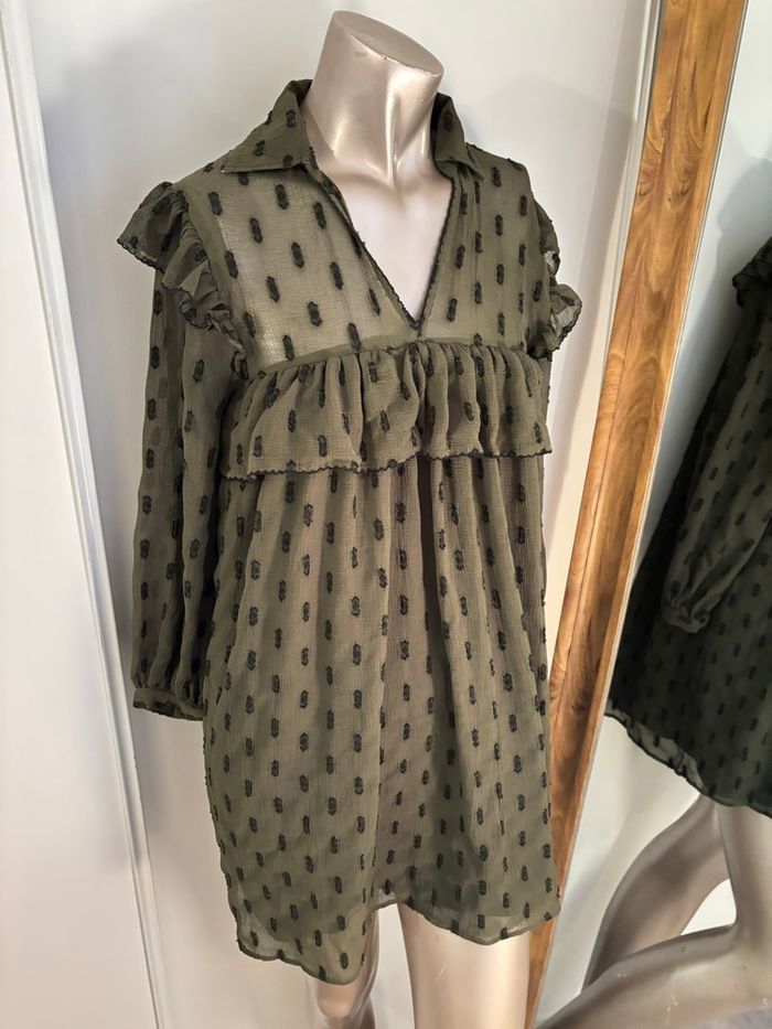 Robe bohème courte fluide kaki à pois texturés – Zara – Taille XS (34) - photo numéro 7
