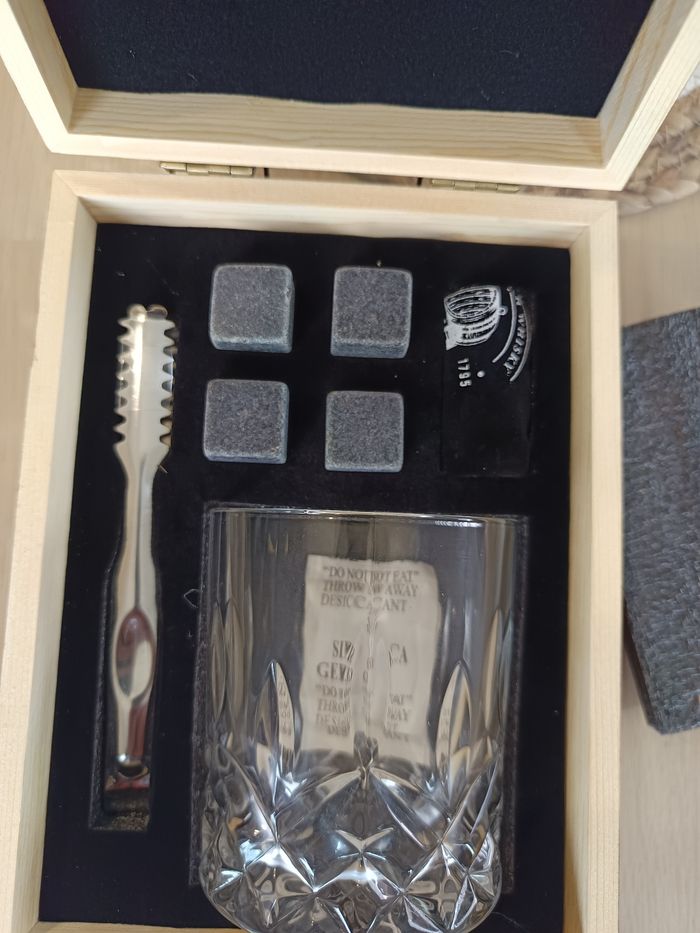 Coffret wisky neuf coffret wisky neuf idéal cadeau - photo numéro 2