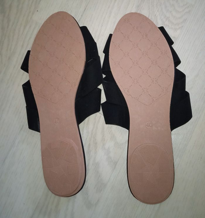 Sandales tressées en nubuck noir P. 40 Neuves - photo numéro 2