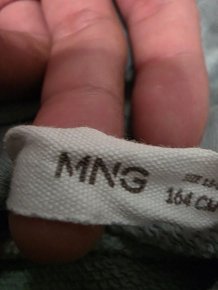 Sweat a capuche Mango vert 164 cm " Mountain hiking" TB état - photo numéro 5