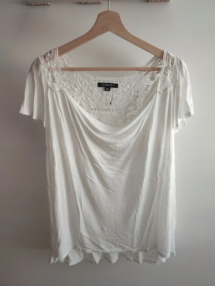 Haut blanc - photo numéro 3