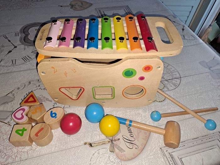 Rolimate boîte à formes, xylophone et jeu du marteau