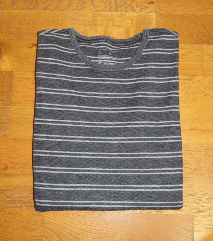 Pull GAP à rayures noir et gris foncé - Taille M