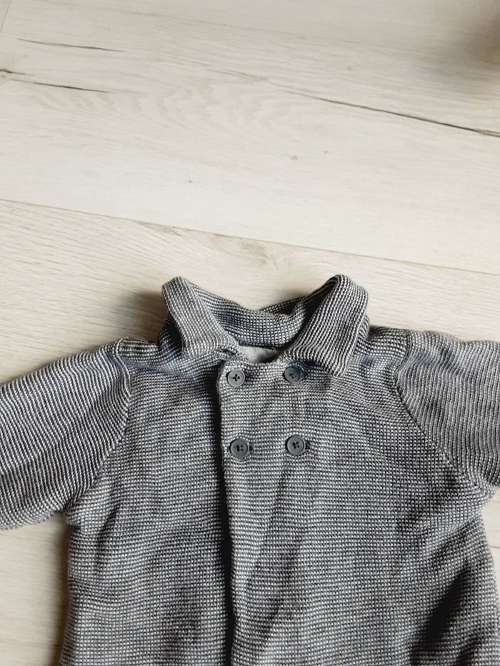 Vêtement bébé mixte garçon fille gilet gris et blanc Obaïbi 6 mois - photo numéro 3