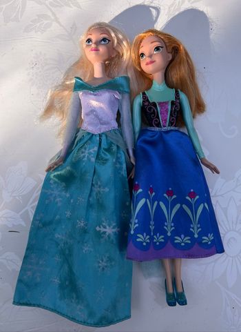 Lot de 2 poupées Reine des Neiges