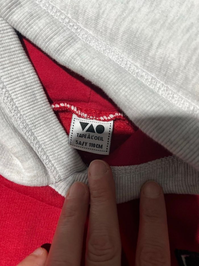 Sweat-shirt à capuche tape à l’œil - photo numéro 2