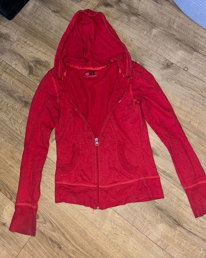 Veste à capuche rouge - photo numéro 2