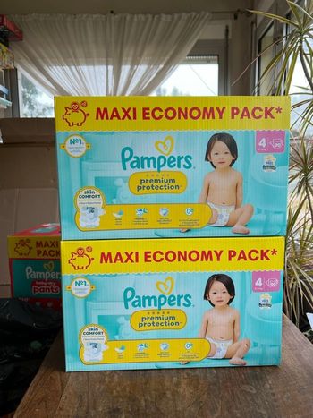 Couche taille 4 Pampers Premium protection : 180 couches