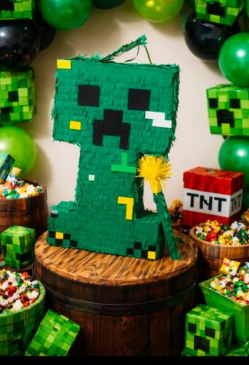 Piñatas XL Minecraft anniversaire 