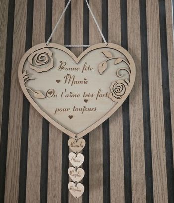 Magnifique cœur en bois personnalisé à